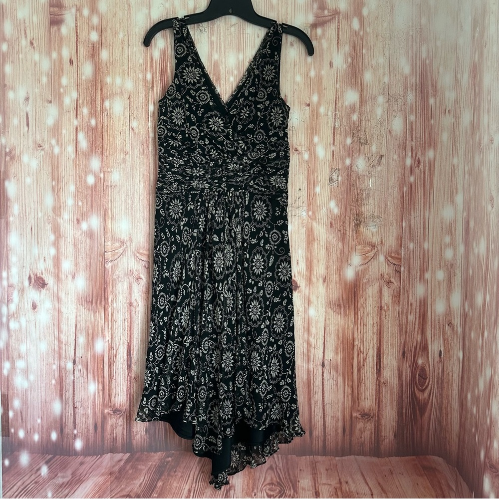 London Times Black 100% Silk Y2K White Floral Handkerchief Hem Midi Dress Sz 6